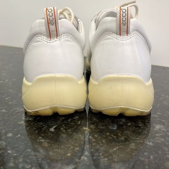 Ecco Women’s White Walking shoes. Size 36.(5/5.5) - Picture 4 of 7
